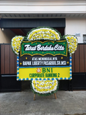 Papan Bunga Duka di Parindu