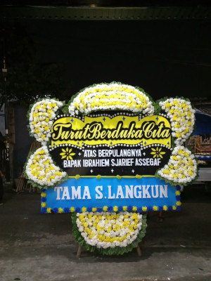 Papan Bunga Duka di Parindu