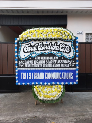 Papan Bunga Duka di Parindu